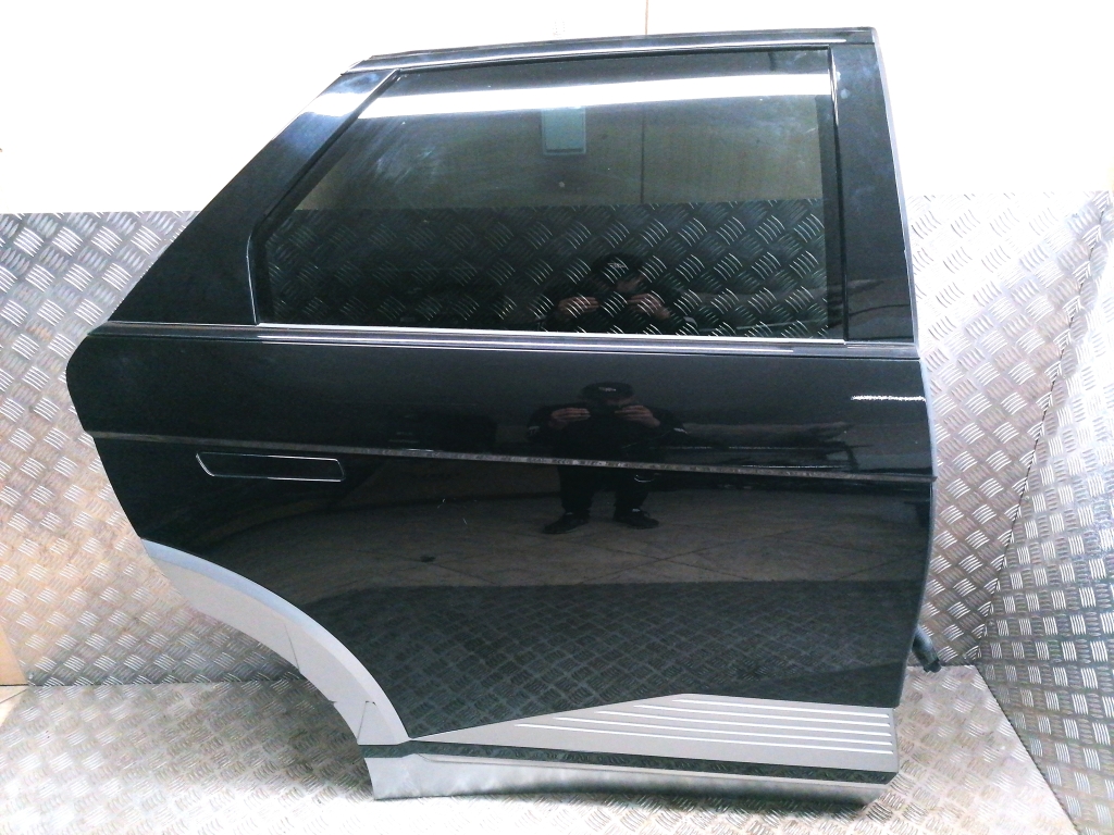 Used Hyundai IONIQ 5 Doors rear side and its details 77004GI000