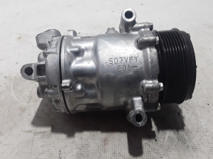 A/C compressor - 926003380R