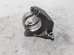 Front drive shaft bracket - 397742142R
