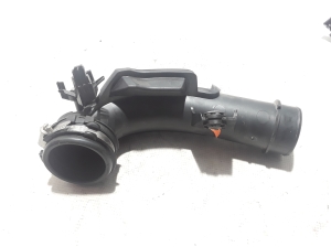 Air intake hose - 165766PB0B