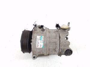   Air conditioner compressor 