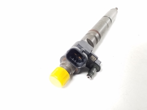  Fuel injector 