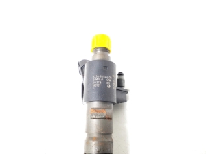  Fuel injector 