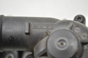 Skoda Octavia II (2004–2013) Thermostatgehäuse 03C121121D - 2
