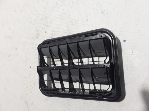 Rear fender vent grille - 7700419636