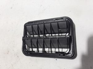 Rear fender vent grille - 7700419636