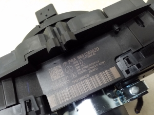 Peugeot 508 (2018–2026) Switch and its parts 98312608ZD - 3