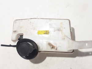   Front washer fluid reservoir  - 289109339R 