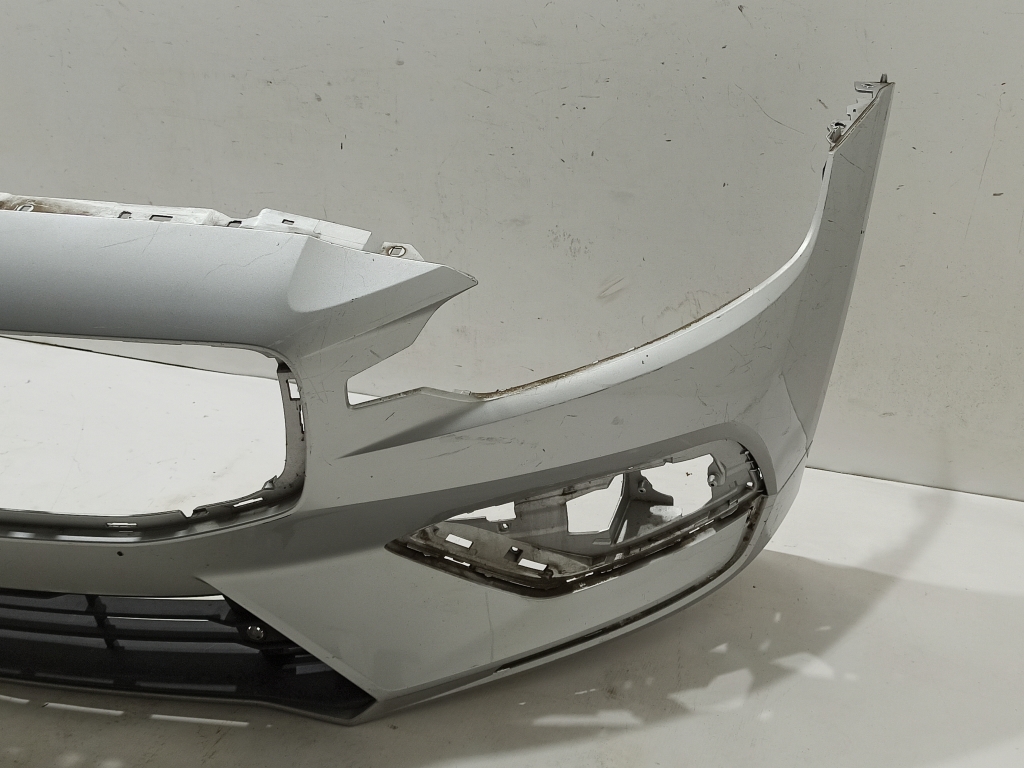 VOLVO V60 2 generation (2018-2023) Front Bumper 31690589 21595880