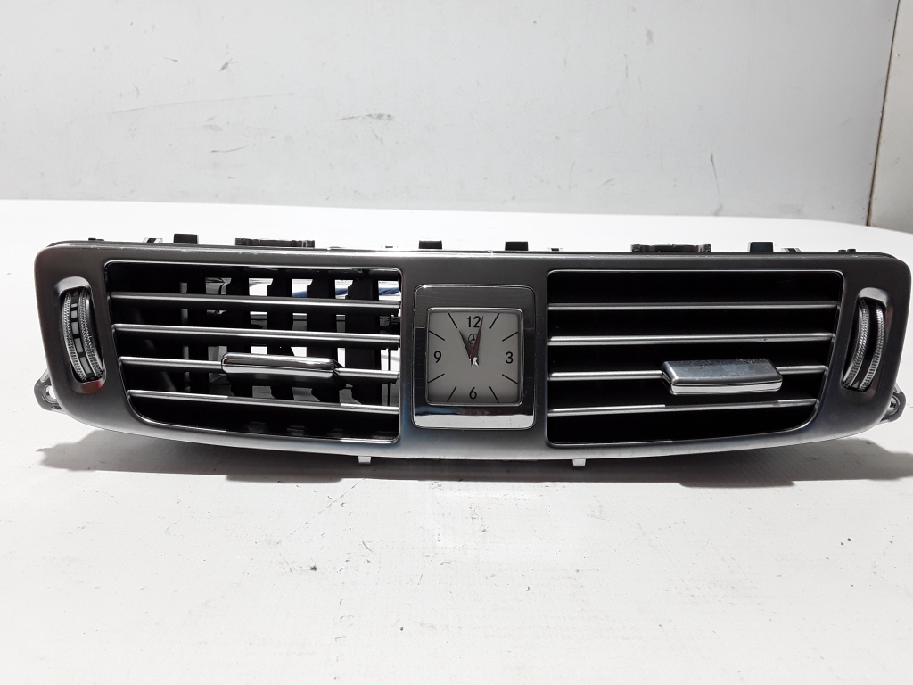 MERCEDES-BENZ CLS-Class C218 (2010-2017) Cabin Air Intake Grille A2188300754 21536692