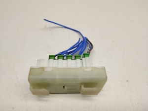  Wire connectors 