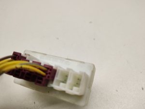  Wire connectors 