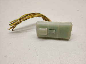  Wire connectors 