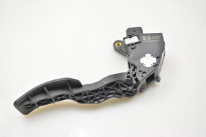 NISSAN Juke F15 (2010–2018) Accelerator pedal 180021HM0B - 4