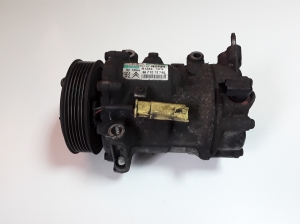  Air conditioner compressor 