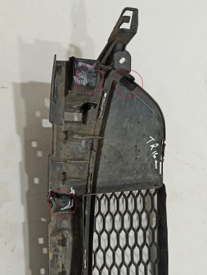 RENAULT Trafic III (2014–2022) Front bumper lower grille 622544919R - 2