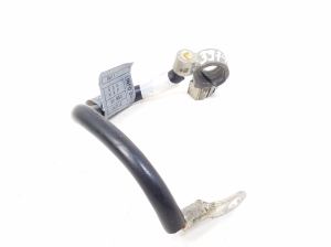 Mercedes Benz SL-Class 230 (2001–2012) Miinusjuhtme klemm A2205400031 - 4