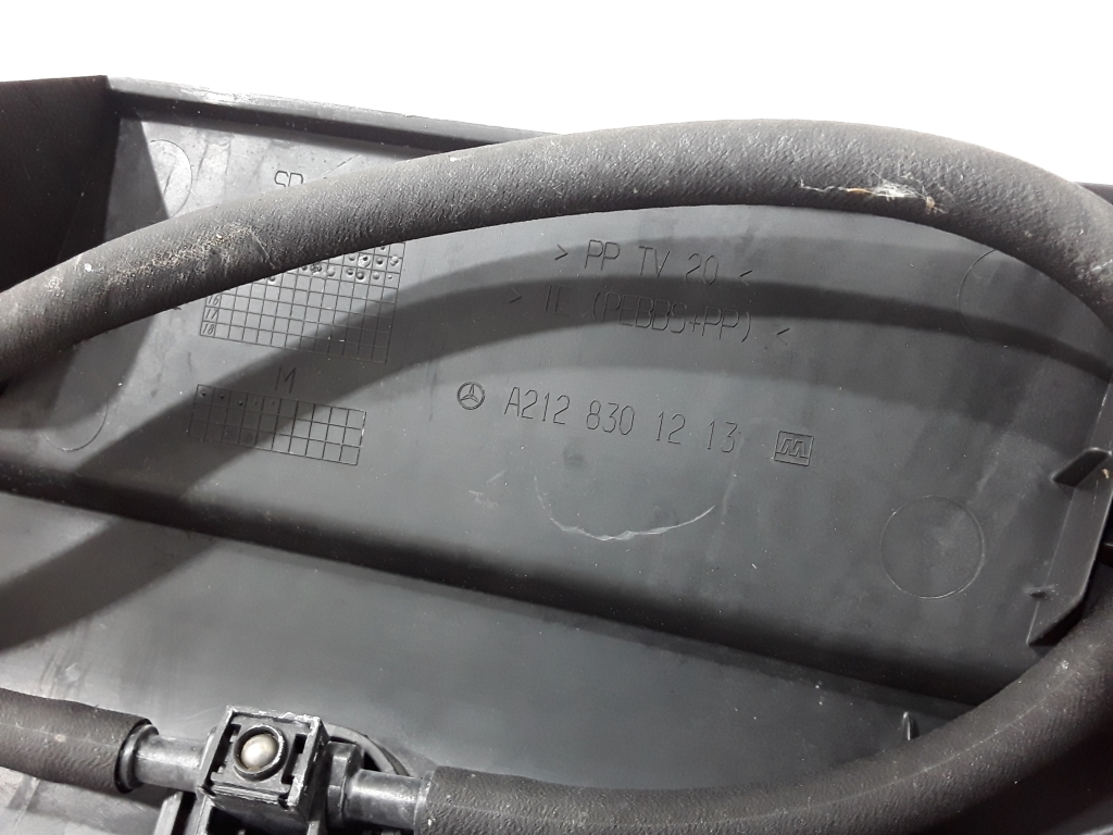 MERCEDES-BENZ CLS-Class C218 (2010-2017) Пластмасса передняя стеклоочистителей A2128301213 21532510