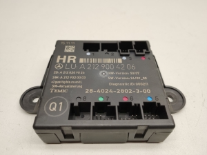   Rear side door control unit 