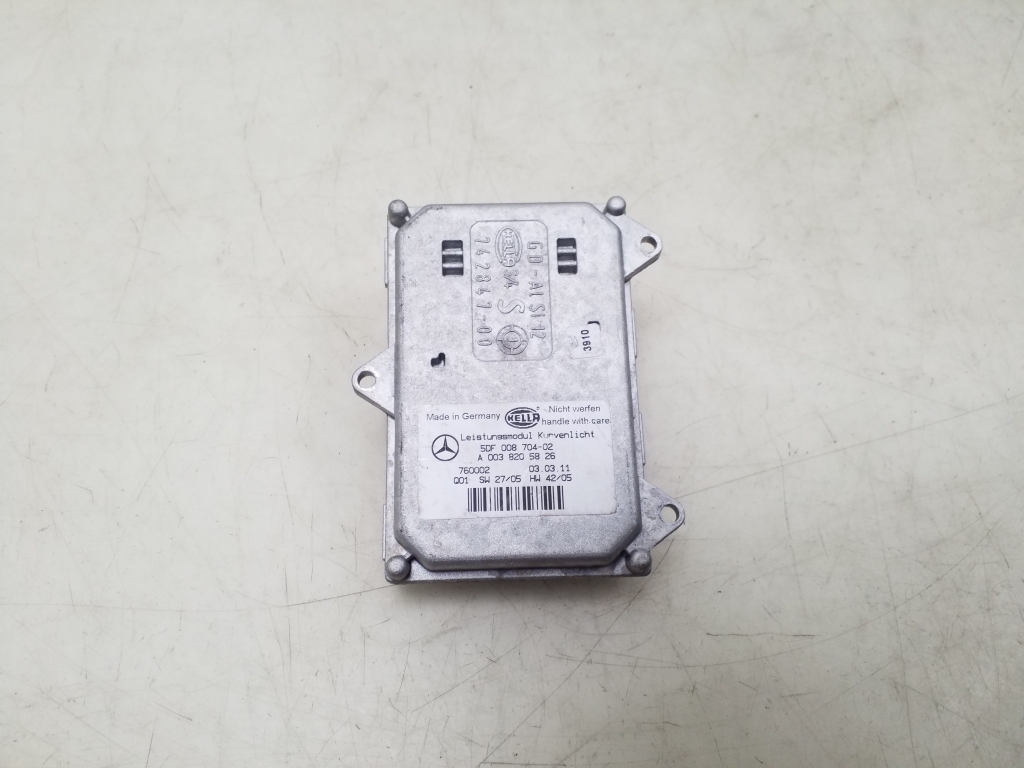 Mercedes Benz E-Class W211 (2002–2009) Xenon headlight control unit A0038205826 Mercedes Benz E-Class W211 (2002–2009) Xenon headlight control unit A0038205826
