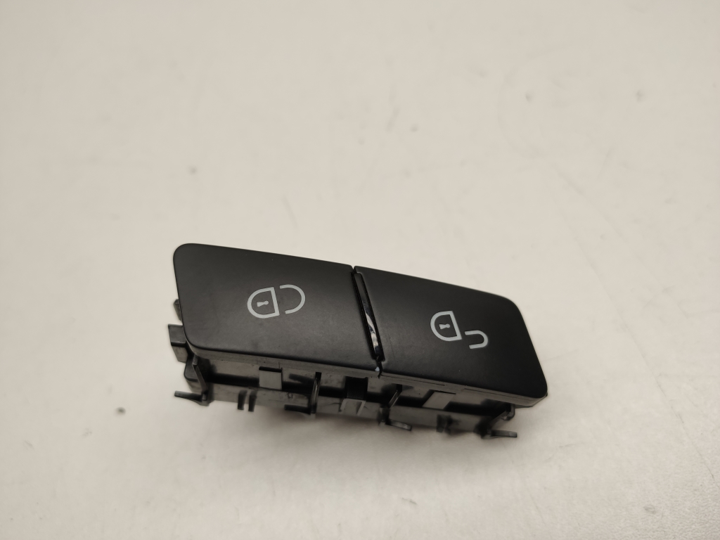 MERCEDES-BENZ C-Class W204/S204/C204 (2004-2015) Central locking switch A2048706410 21537914