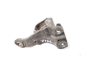 RENAULT Kadjar (2015–2026) Front drive shaft bracket 397746629R - 2
