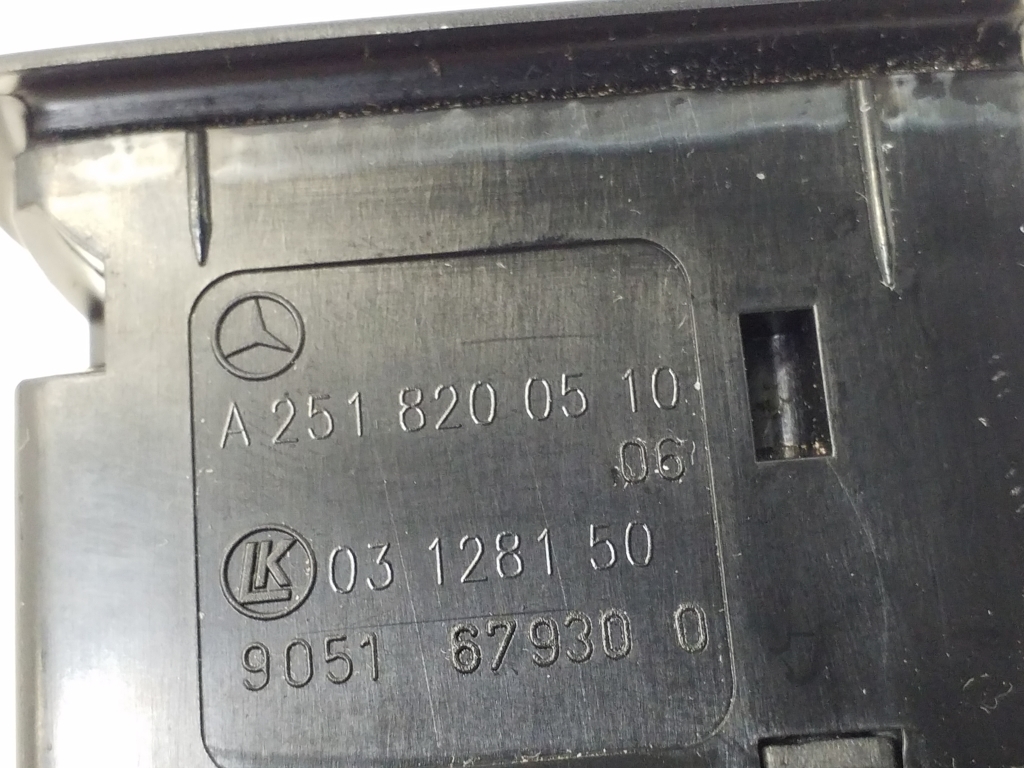 MERCEDES-BENZ GL-Class X164 (2006-2012) Galinių dešinių durų langų pakėlimo mygtukas A2518200510 21694440