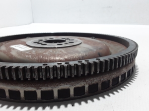  Clutch flywheel 