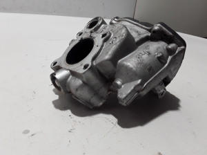  EGR valve 