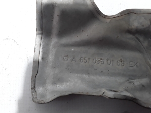 Mercedes Benz CLS-Class 218 (2011–2018) Hitzeschutzblech Turbolader A6510960168 - 4