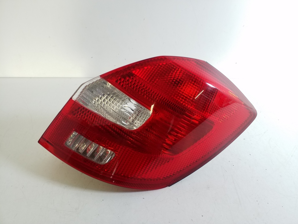 SKODA Fabia 2 generation  (2010-2014) Rear Right Taillight Lamp 5J6945096 21641073