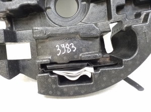 Mercedes Benz GL-Class 164 (2006–2012) Werkzeugfach im Kofferraum und seine Teile A1648901614 - 3