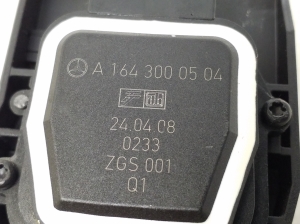 Mercedes Benz GL-Class 164 (2006–2012) Gaspedal A1643000504 - 2