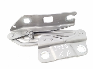   Engine cover hinge 