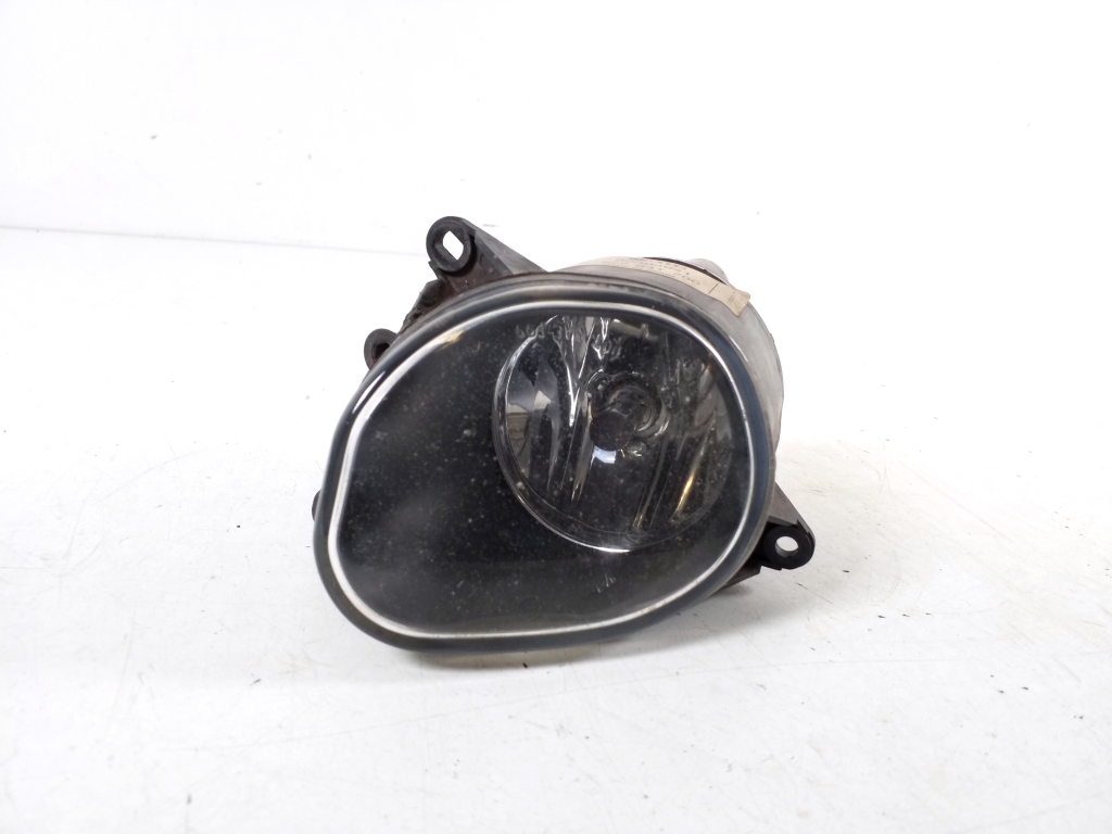 AUDI A6 ALLROAD C5 (2000–2005) Front-Nebelscheinwerfer 4Z7941700 AUDI A6 ALLROAD C5 (2000–2005) Front-Nebelscheinwerfer 4Z7941700