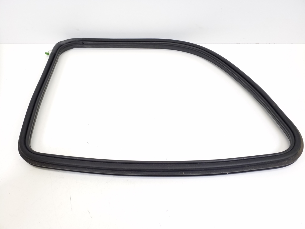 Mercedes Benz GL-Class 164 (2006–2012) Rear quarter glass seal A1646701339 Mercedes Benz GL-Class 164 (2006–2012) Rear quarter glass seal A1646701339