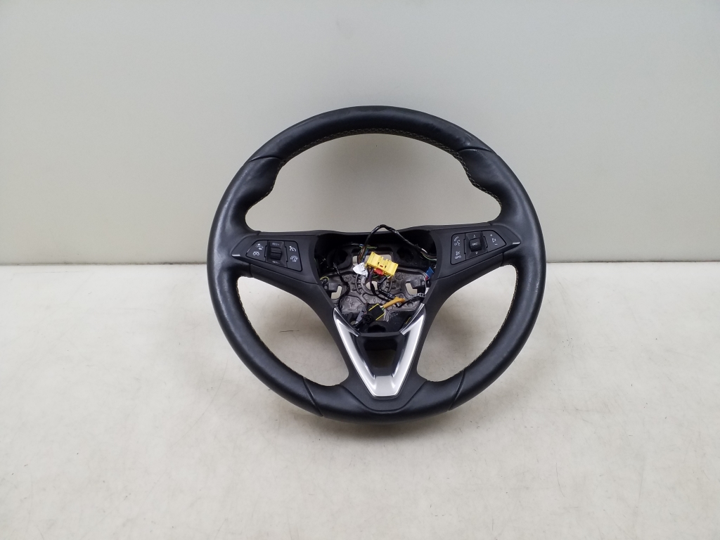 OPEL Astra K (2015-2021) Steering Wheel 39018010 24988361