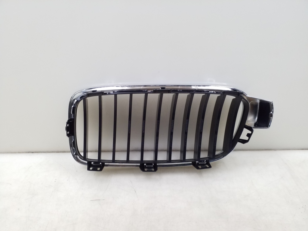 BMW 3 Series F30/F31 (2011-2020) Front Upper Grill 7405836 24988336