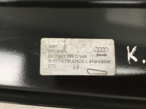 AUDI A4 B7 (2004–2008) Keskmise piilari välimine ilupaneel 8E0853289 - 2