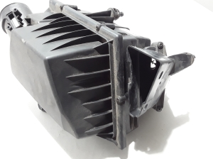  Air filter housing 