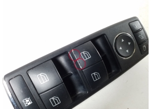 Mercedes Benz C-Class 204 (2007–2014) Front door glass switch A2128208310 - 4