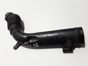  Air intake hose 