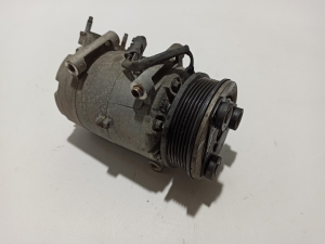  Air conditioner compressor 