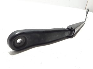  Windshield wiper blade 