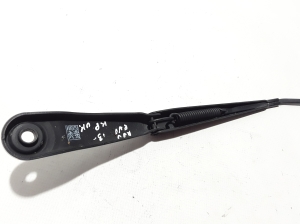  Windshield wiper blade 