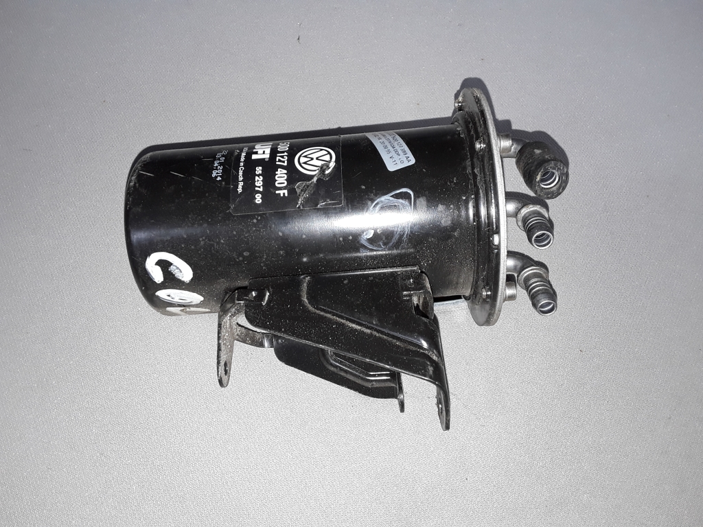 Volkswagen Golf VII (2012–2026) Kraftstofffiltergehäuse 5Q0127400F Volkswagen Golf VII (2012–2026) Kraftstofffiltergehäuse 5Q0127400F