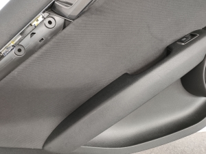  Upholstery of rear side doors 