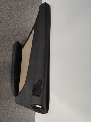 Mercedes Benz E-Class W207 (2009–2017) Tagumise küljeukse polster A2076902325 - 5