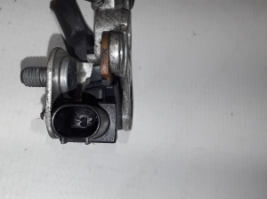 Land Rover Evoque (2011–2018) Miinusjuhtme klemm BJ3214301AD - 3