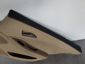  Upholstery of rear side doors 